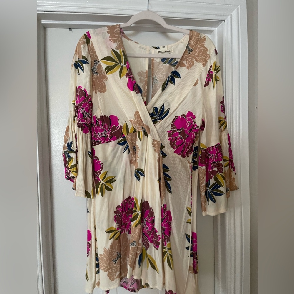 women’s billabong dress